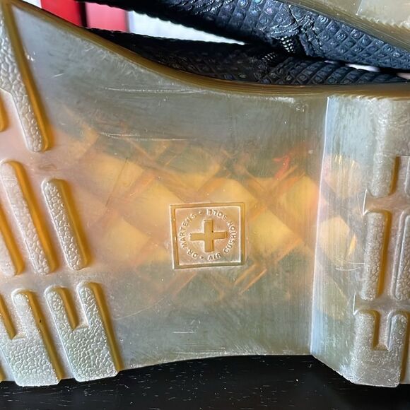 Dr. Martens Delaney Black Lace Up 90s Boots w/Metallic Rainbow Accents (Size: 5) - Picture 12 of 13